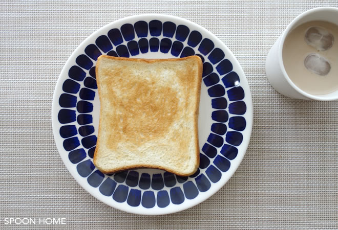 アラビア 24hトゥオキオの20cmトーストプレートのブログ画像