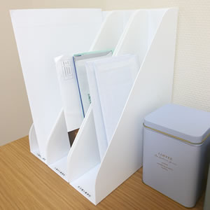 セリア・A4ファイルスタンドの収納アイデア。ファイルボックスの活用法