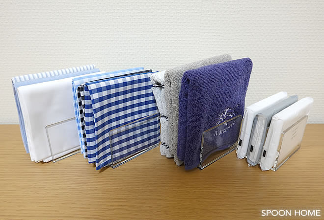 無印良品の新商品「アクリルデスクトップ仕切りスタンド」のブログ画像