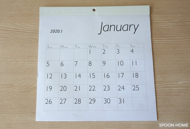 セリアの新商品「壁掛けカレンダー正方形2020」のブログ画像