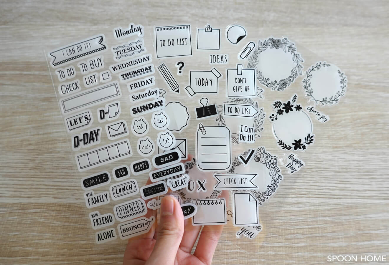 100円ショップ・ダイソーのスタンプステッカーは1シート100円