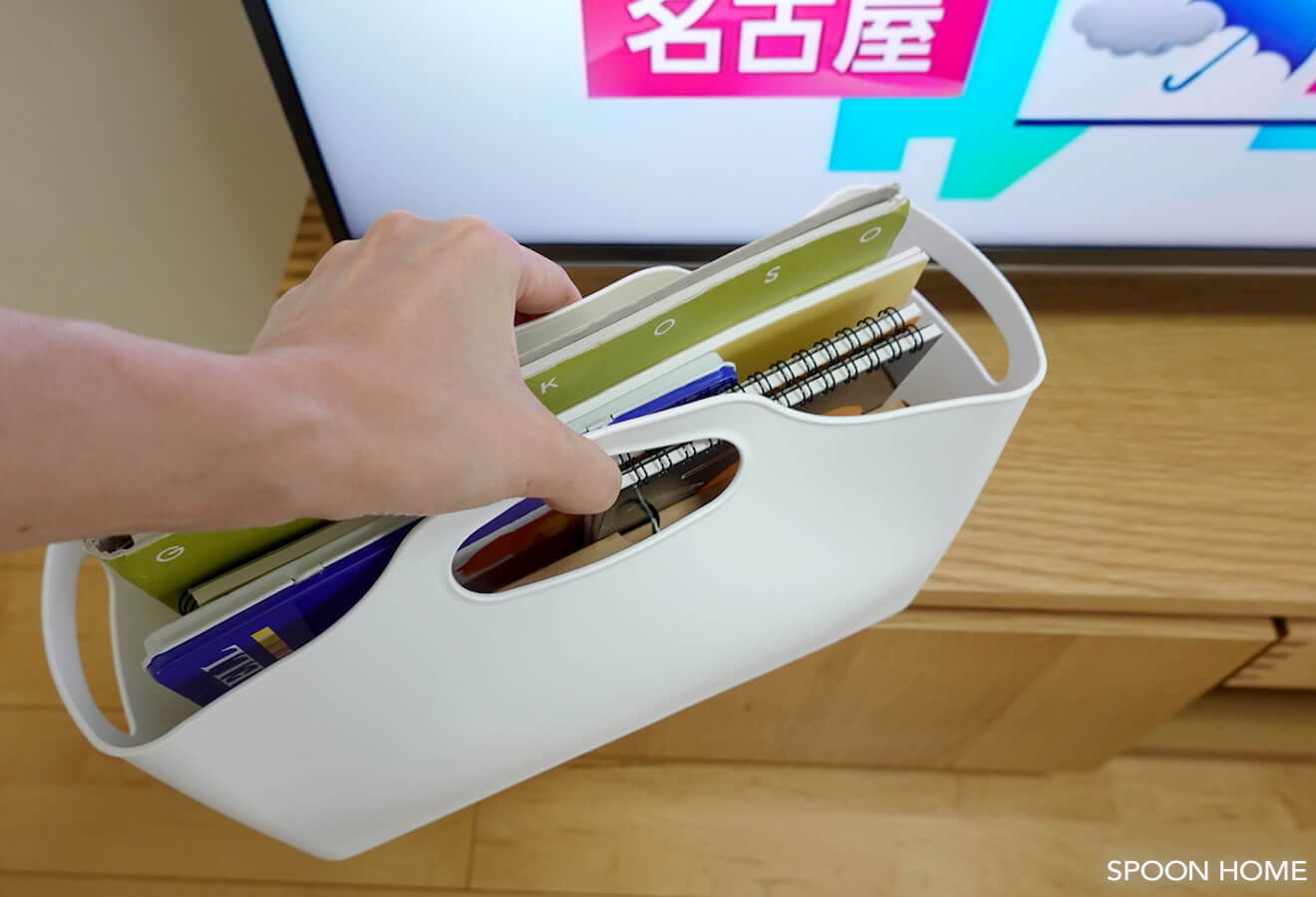 100均セリアのハンドル付ソフトライナーケースの収納ブログ画像