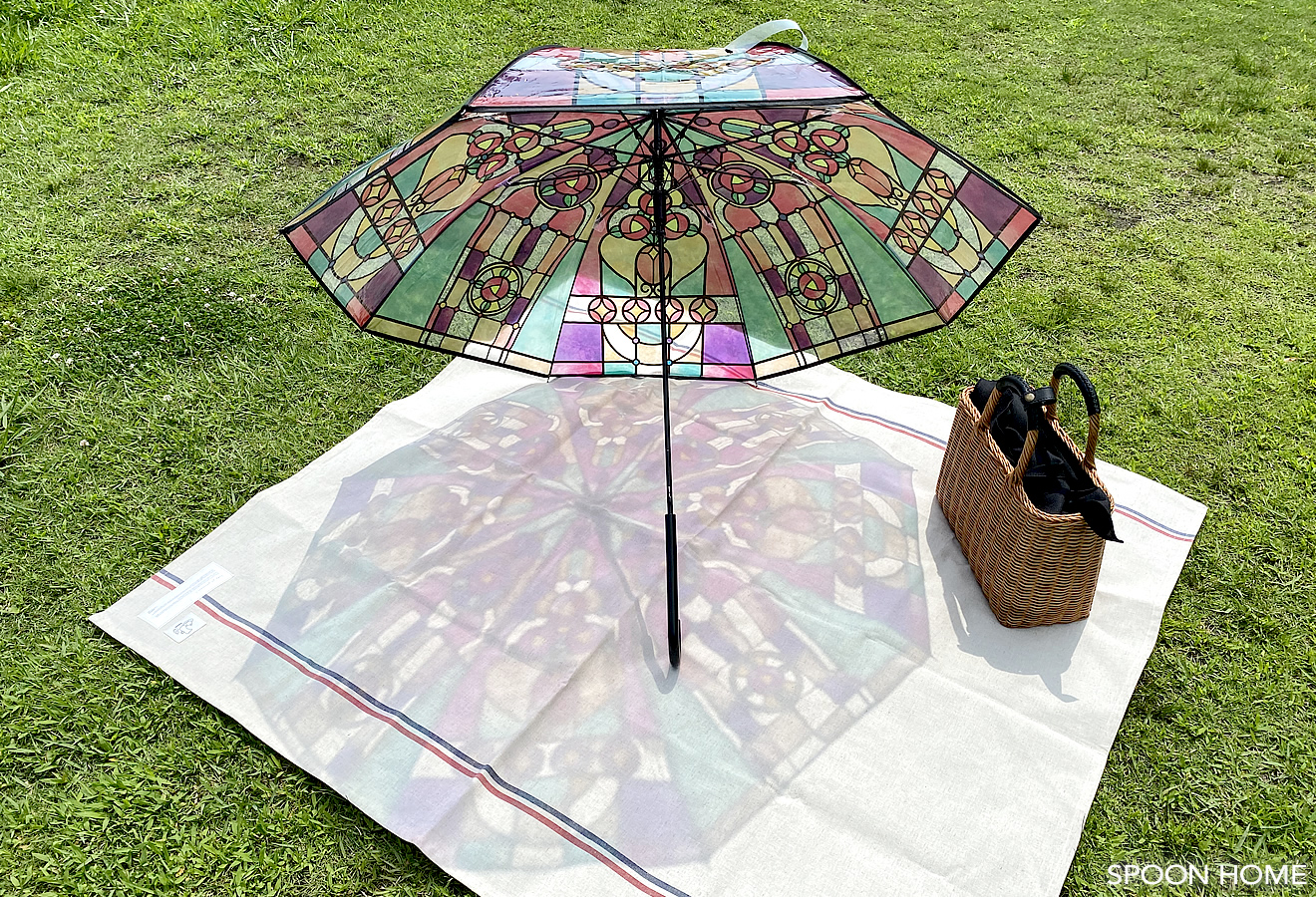 フェリシモ「ステンドグラスの傘」が可愛い。使用写真をブログでレポート