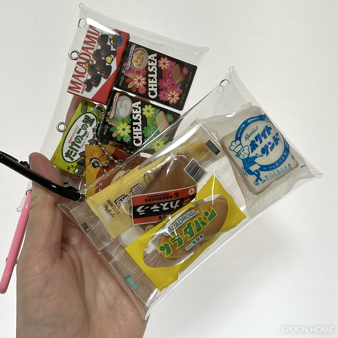 ガチャ詰めポーチ カラフルお菓子 - アニメグッズ